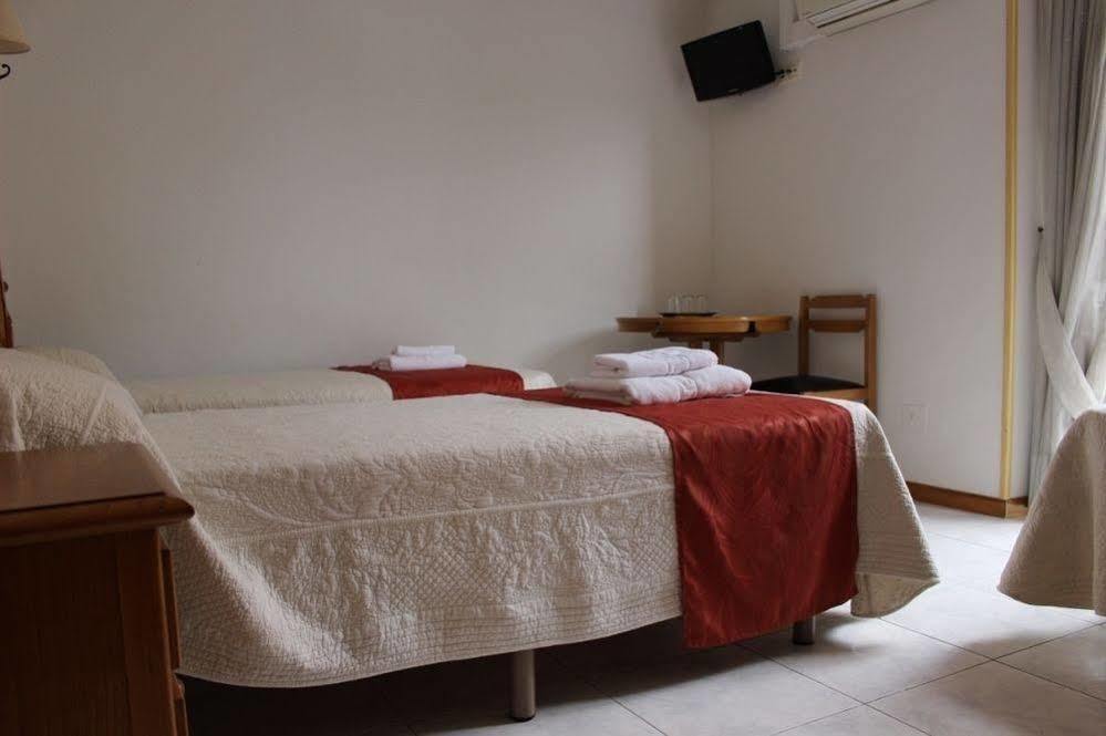 Pension Venecia Pinto Esterno foto